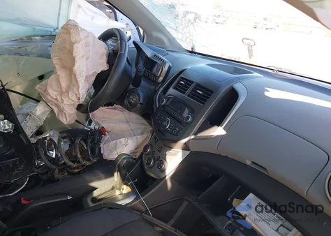 2013 Chevrolet Sonic Lt Auto z USA, uszkodzony, nr VIN 1G1JC5SG8D4226829